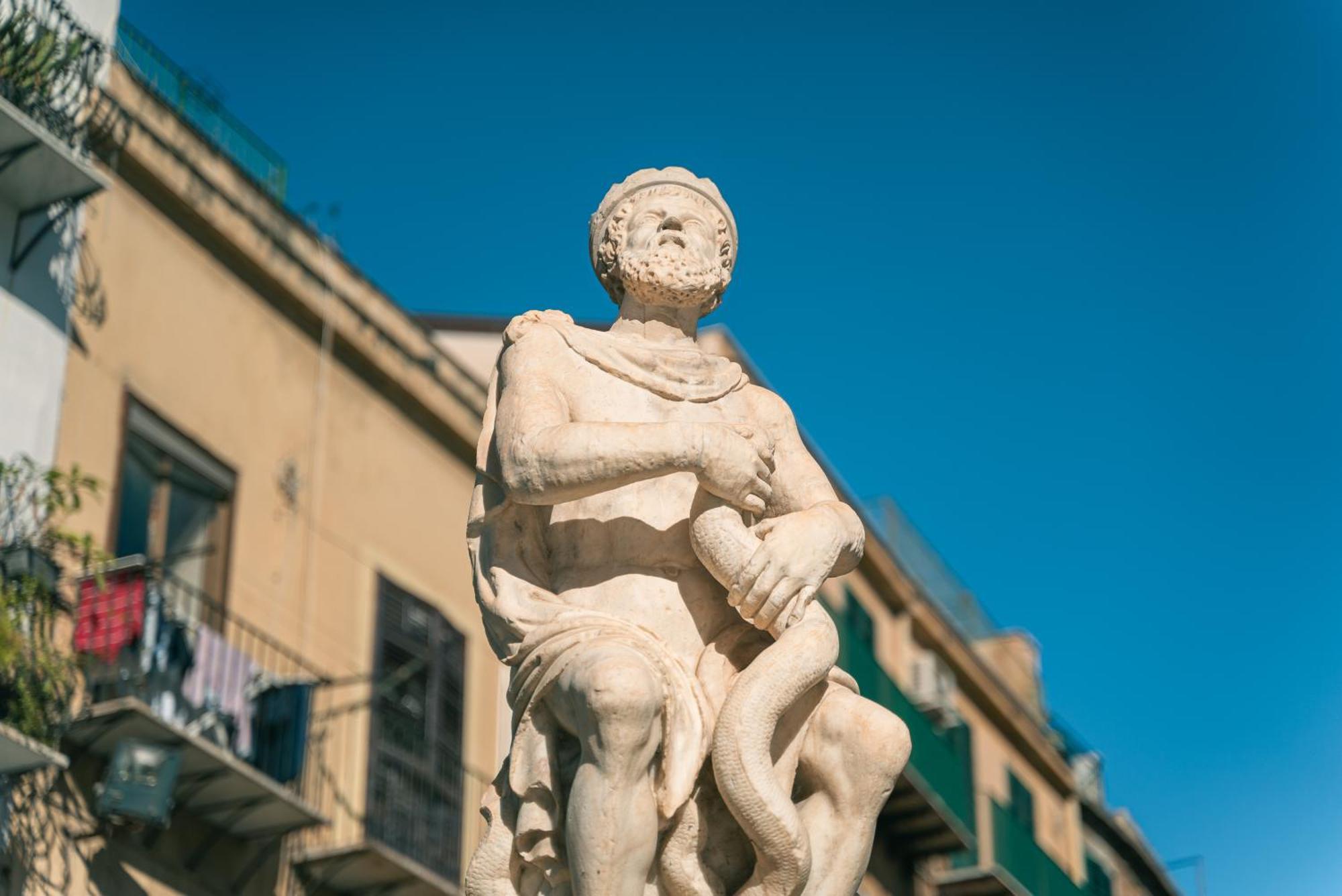 Rivoluzione9 Apartment Palermo Luaran gambar