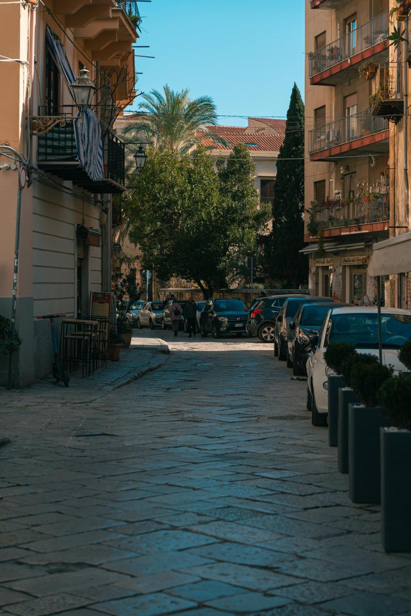 Rivoluzione9 Apartment Palermo Luaran gambar